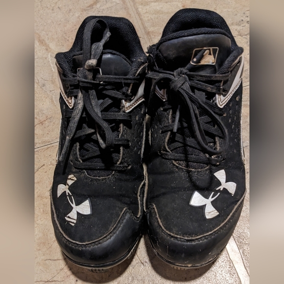 Baseball Cleats - Picture 7 of 7